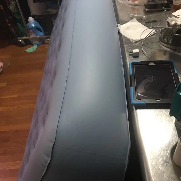 Single air mattress - Picture 5 of 6